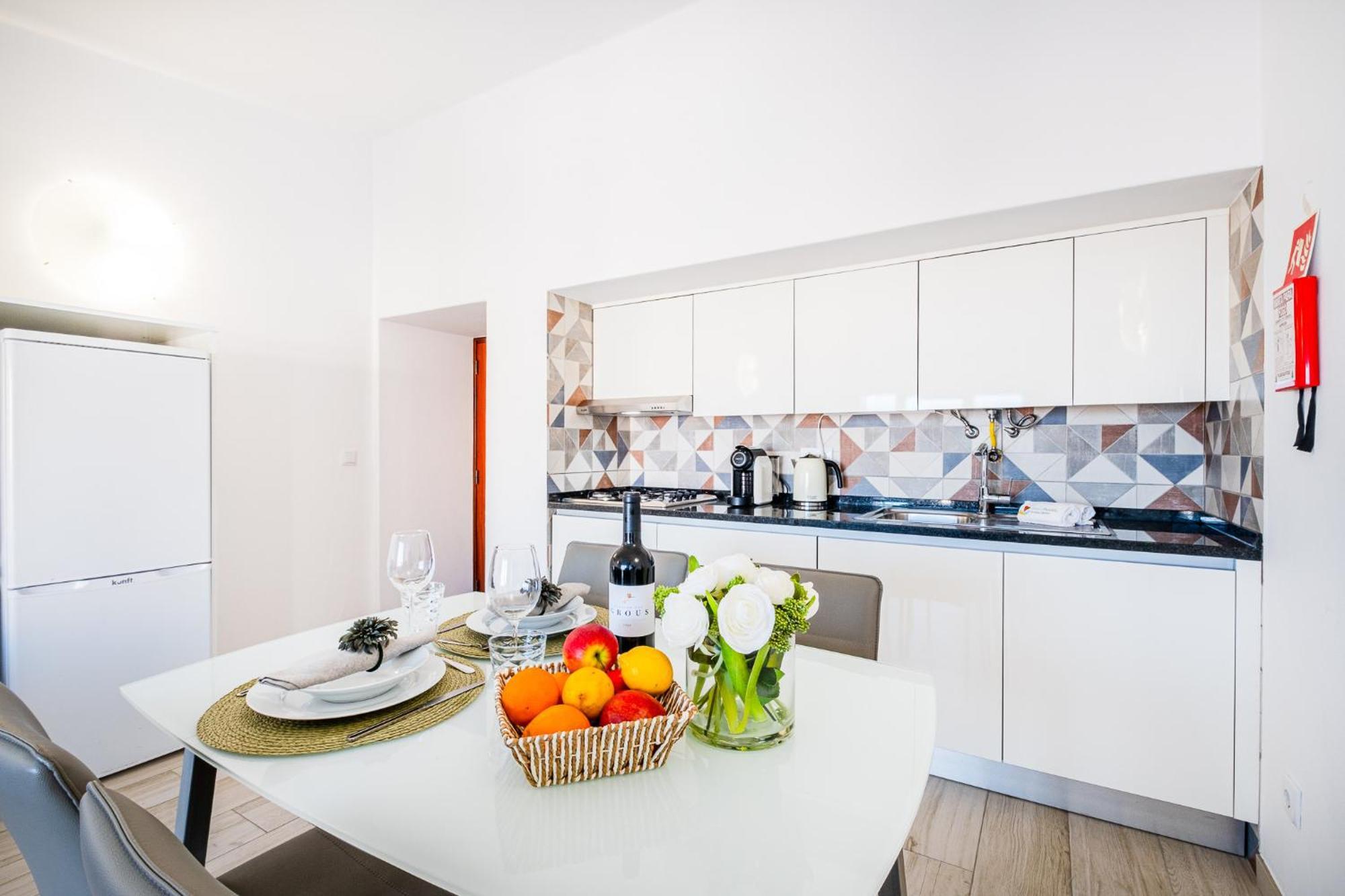 Atlantic Apartment *